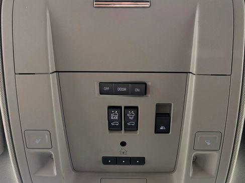 Used 2018 Chevrolet Silverado 2500 LTZ w/ Duramax Plus Package image 31