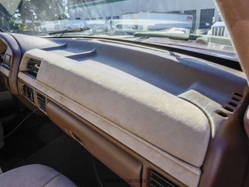 Used 1994 Ford Bronco Eddie Bauer image 40