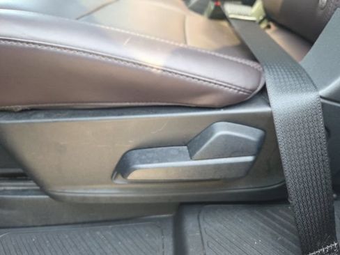 Used 2025 Ford Explorer Platinum w/ LUX Leather Package AWD/4WD image 21