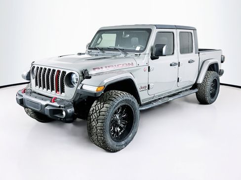 Used 2020 Jeep Gladiator Rubicon image 3