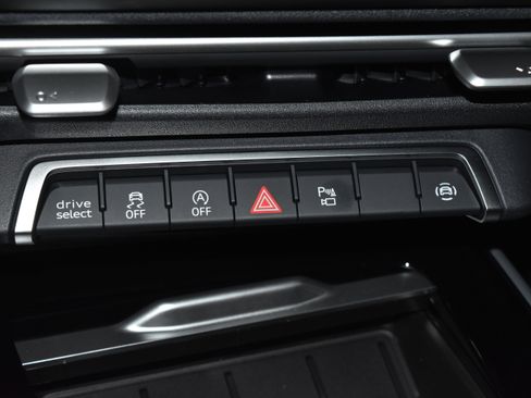 New 2026 Audi Q3 quattro 2.0T image 11