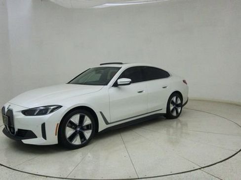 Used 2025 BMW i4 xDrive40i w/ Premium Package image 67