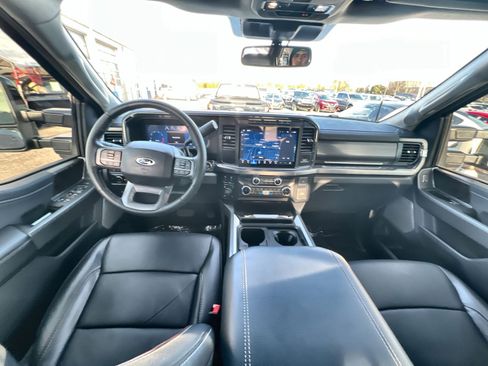 Used 2024 Ford F250 Lariat w/ Tremor Off-Road Package image 23