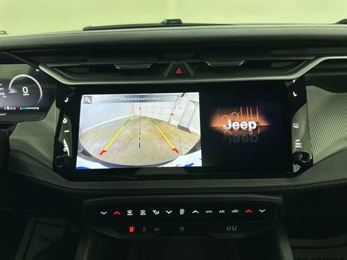 New 2026 Jeep Cherokee Limited AWD/4WD image 36