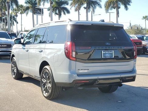 Certified 2025 Ford Expedition Platinum w/ Stealth Performance Package image 5