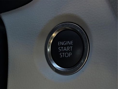 Used 2024 Toyota Corolla SE image 15