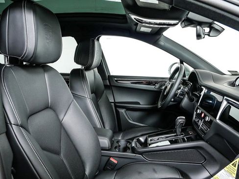 New 2026 Porsche Macan S image 25
