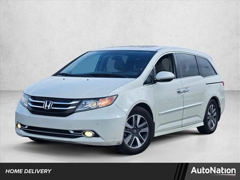 Used 2016 Honda Odyssey Touring image 1