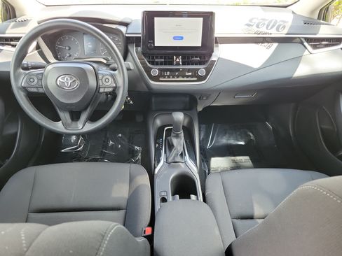 Used 2025 Toyota Corolla LE FWD image 10