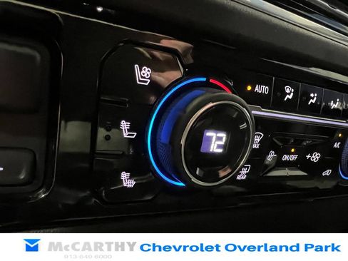 Used 2024 Chevrolet Silverado 3500 High Country w/ Technology Package AWD/4WD image 25
