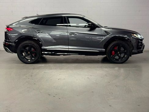 Used 2019 Lamborghini Urus Sport Utility 4D image 7