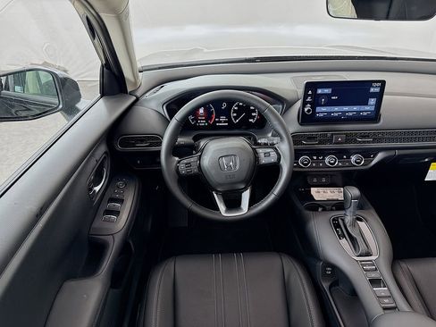 New 2026 Honda HR-V EX-L image 23