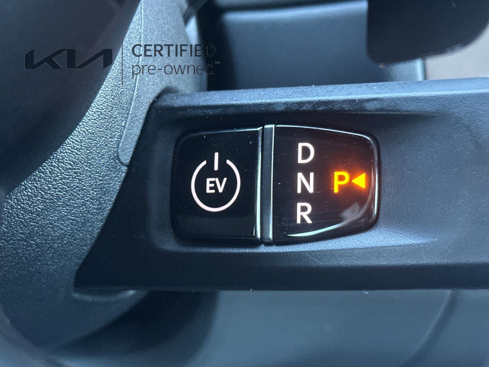 Certified 2024 Kia EV9 Light Long Range RWD image 25