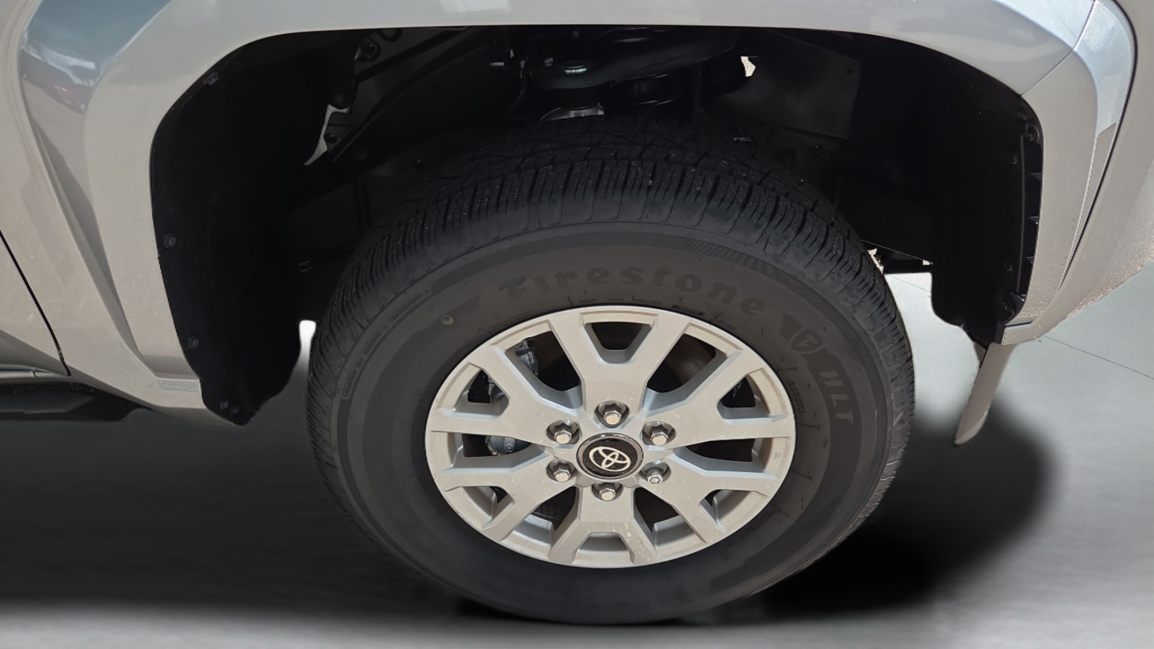 Certified 2026 Toyota Tacoma SR5 AWD/4WD image 35
