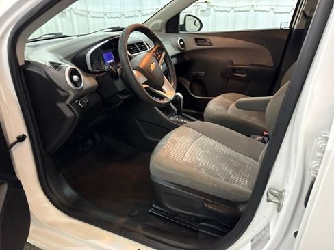Used 2017 Chevrolet Sonic LT FWD image 27