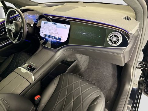 Certified 2023 Mercedes-Benz EQS 580 4MATIC SUV image 18