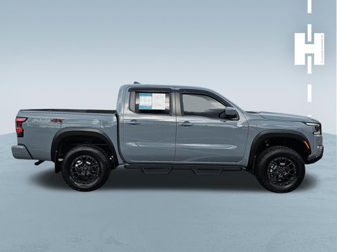Used 2023 Nissan Frontier PRO-4X w/ Pro-4X Premium Package AWD/4WD image 3