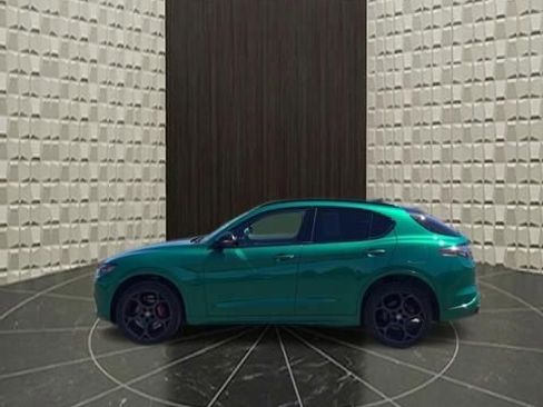 Used 2025 Alfa Romeo Stelvio Tributo Italiano w/ Driving Assist Package AWD/4WD image 9