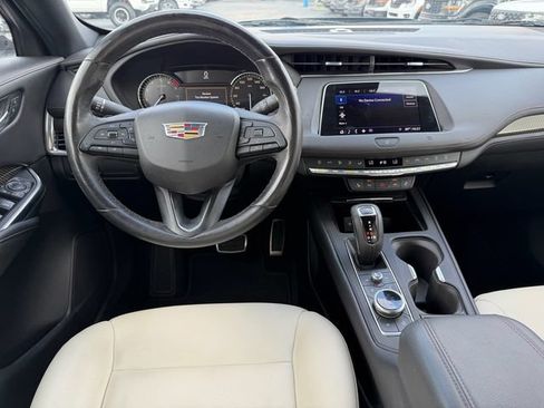 Used 2019 Cadillac XT4 Sport w/ Cold Weather Package FWD image 13