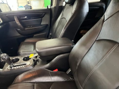 Used 2015 GMC Acadia SLT FWD image 22