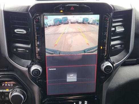 Used 2025 RAM 1500 Big Horn AWD/4WD image 18
