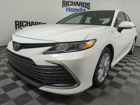 Used 2023 Toyota Camry LE w/ Convenience Package FWD image 1