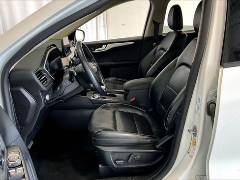 Used 2020 Ford Escape SE Sport image 14