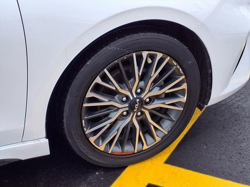 Used 2024 Kia Forte GT-Line w/ GT-Line Premium Package image 23