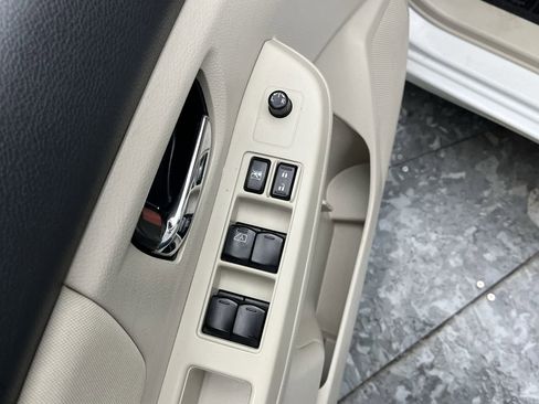 Used 2014 Subaru Impreza 2.0i Premium image 7