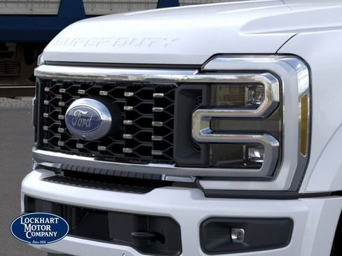 New 2026 Ford F450 Platinum w/ FX4 Off-Road Package AWD/4WD image 17
