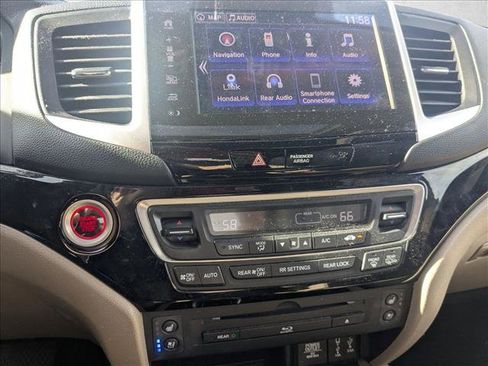 Used 2018 Honda Pilot Elite image 16