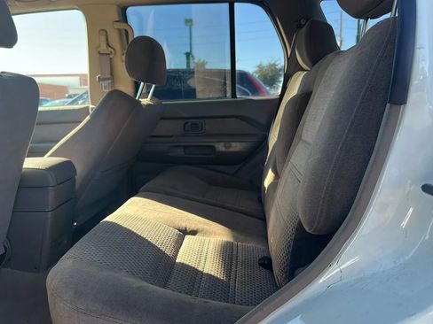 Used 2003 Nissan Pathfinder SE AWD/4WD image 6