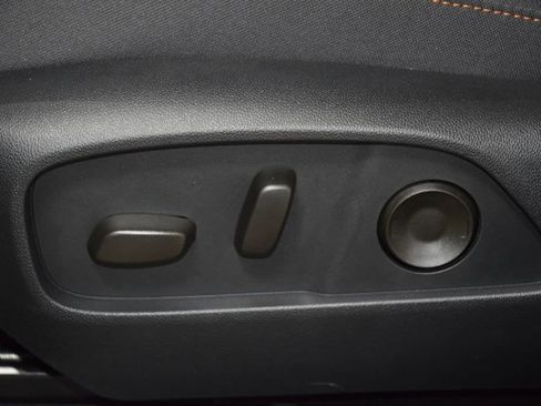 New 2026 Chevrolet Equinox ACTIV w/ Convenience Package III AWD/4WD image 37