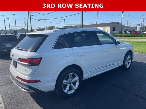 Used 2024 Audi Q7 Premium Plus image 8