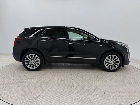 Used 2022 Cadillac XT5 Premium Luxury image 8