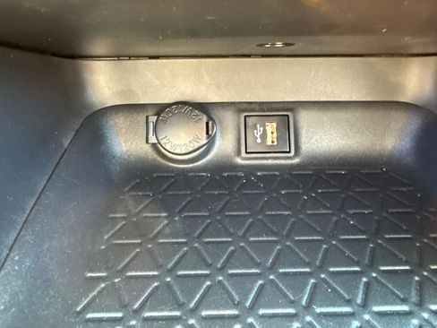 Used 2023 Toyota RAV4 XLE w/ Convenience Package AWD/4WD image 19