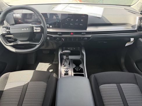 New 2026 Kia Sorento LX FWD image 23