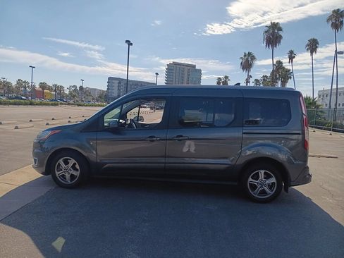 Used 2019 Ford Transit Connect Titanium w/ Titanium Premium Package FWD image 5
