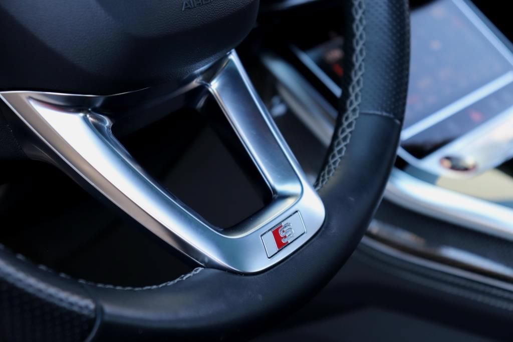 Used 2023 Audi SQ8 Prestige AWD/4WD image 49