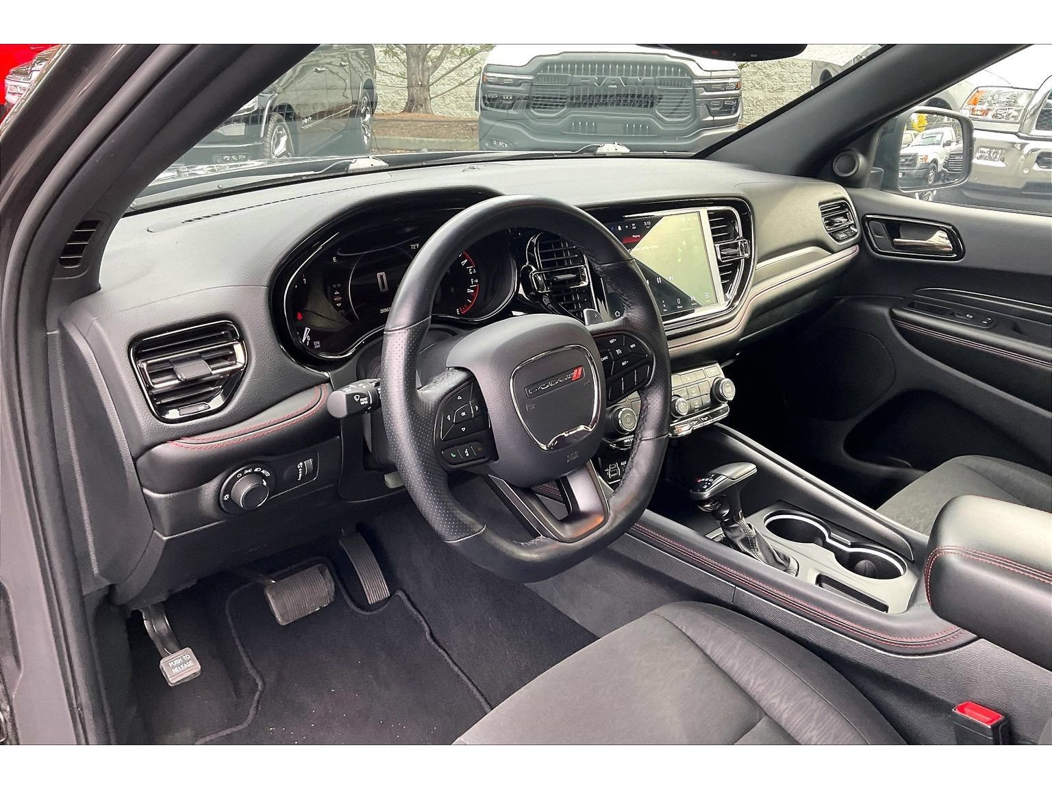 Used 2025 Dodge Durango GT AWD/4WD image 14