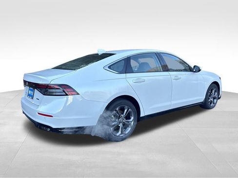 New 2025 Honda Accord EX-L image 9