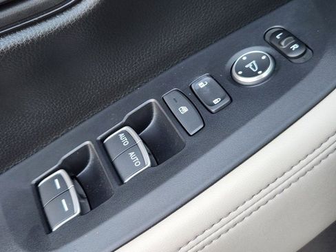 Used 2025 Honda HR-V EX-L image 22