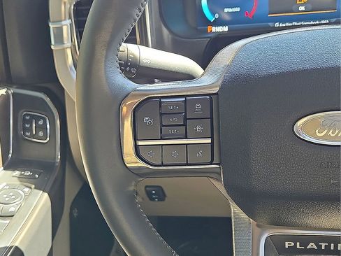 Used 2026 Ford F250 Platinum w/ Platinum Plus Package AWD/4WD image 19