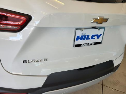 New 2025 Chevrolet Blazer LT image 4