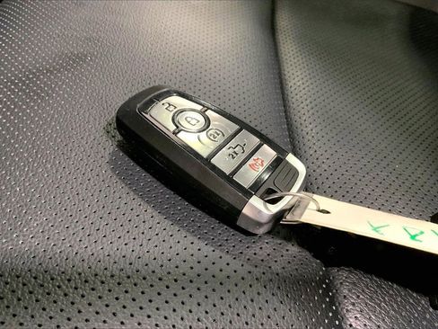 Used 2024 Ford F250 Lariat w/ Lariat Ultimate Package image 11