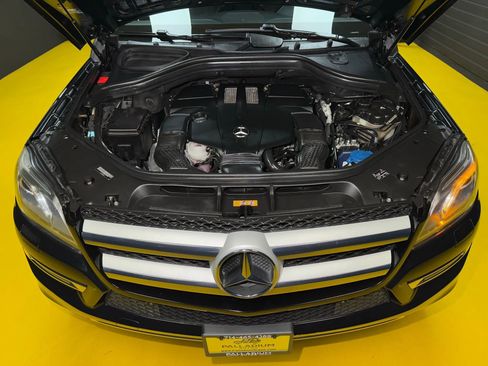 Used 2016 Mercedes-Benz GL 450 4MATIC w/ Premium I Package image 47