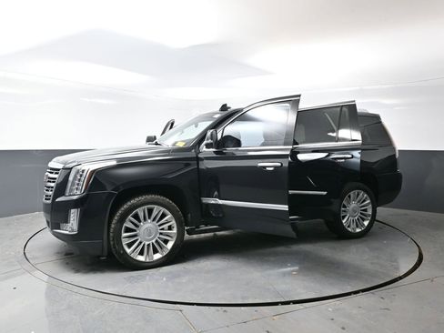 Used 2015 Cadillac Escalade Platinum image 58