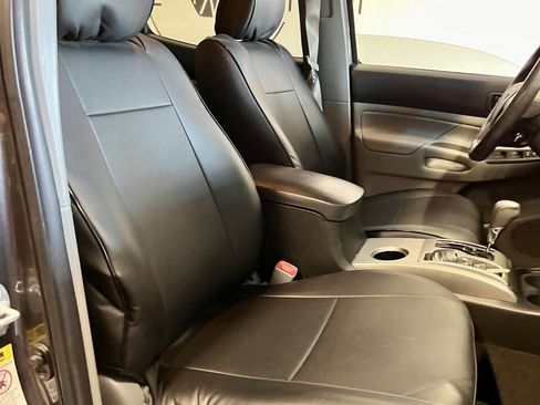 Used 2012 Toyota Tacoma PreRunner w/ SR5 Pkg image 19