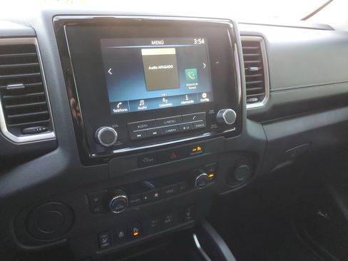 Used 2024 Nissan Frontier SL w/ Technology Package image 25