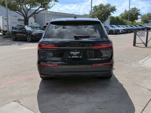 Used 2023 Audi Q7 3.0T Prestige w/ Prestige Package AWD/4WD image 9